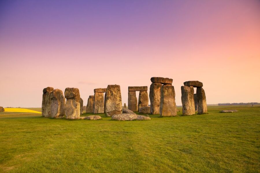 Stonehenge Special Access - Evening Tour from London - Why this Stonehenge tour is different
