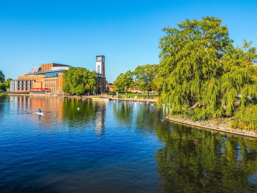 Stratford-upon-Avon: City Walking Tour & Exploration Game - Who will enjoy the two-mile Quest