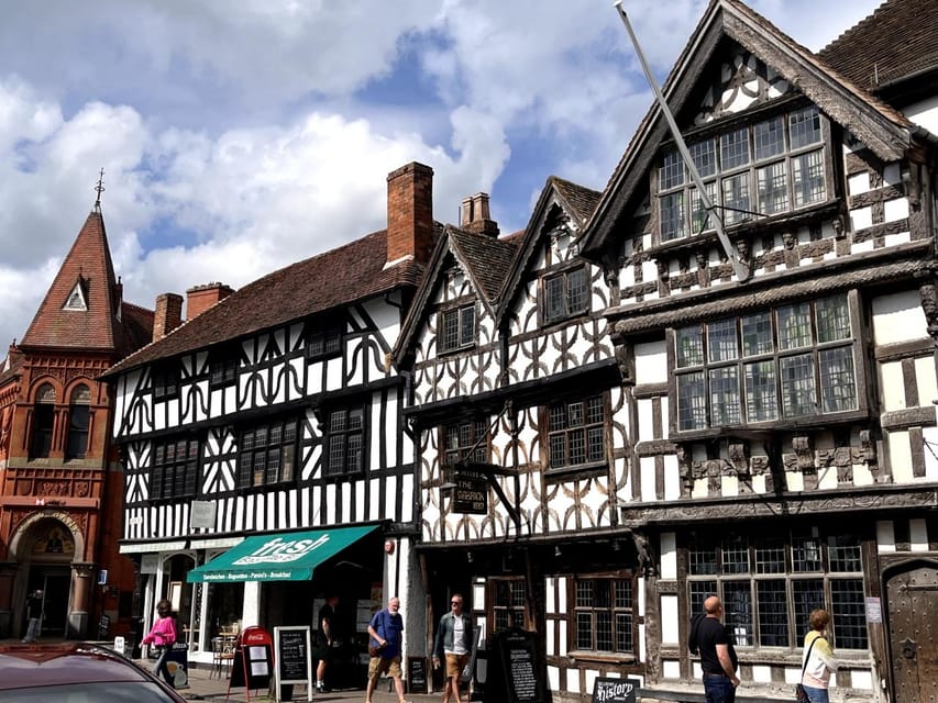 Stratford-upon-Avon: City Walking Tour & Exploration Game - Should you book the Stratford Quest?