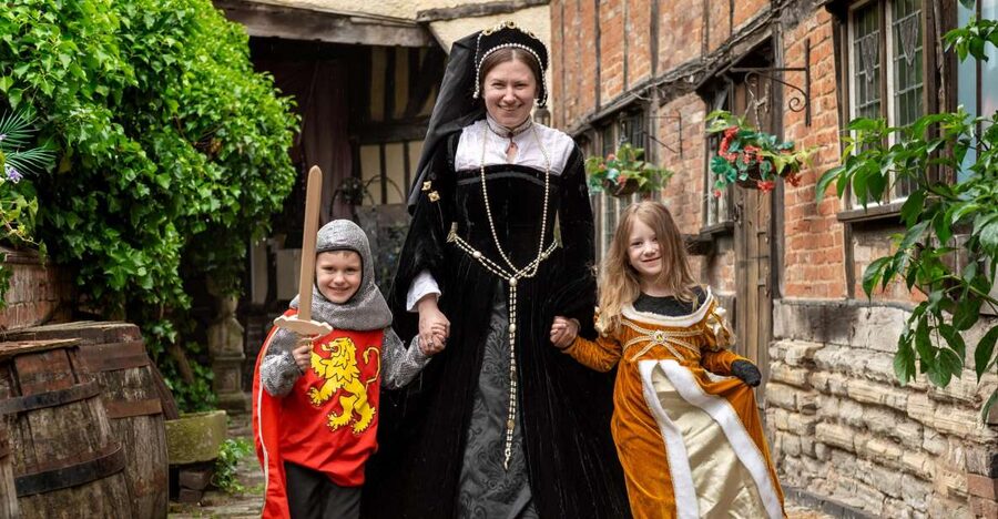 Stratford-upon-Avon: Tudor World Museum Entrance Ticket - Finding Tudor World on Sheep Street