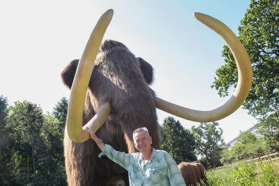 TELFORD: Hoo Zoo and Dinosaur World Entry Ticket - Conservation education beyond the animal names