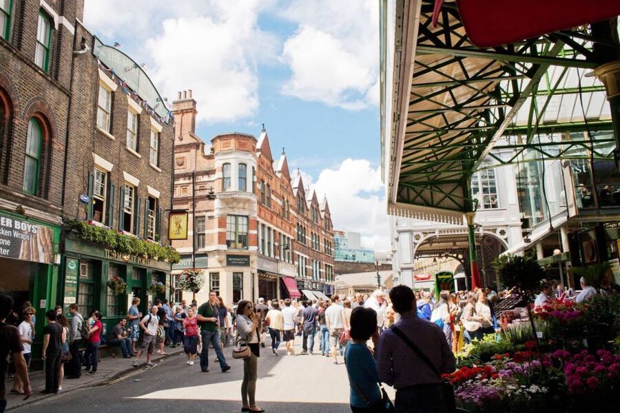 The Authentic Walking Tour with Indian Tasting Meal - Timing, group comfort, and practical planning