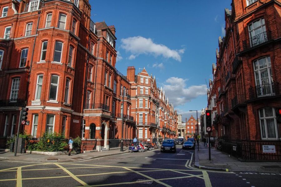 The Beatles London Walking Tour - Trident Studios and the recording story