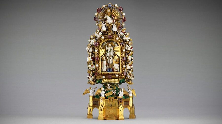 The British Museum London: Private Guided Tour - 3 hour - Sutton Hoo, Waddesdon, and Britain’s own treasures