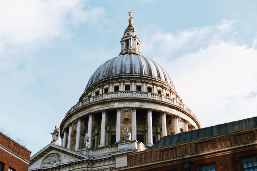 The Old City of London - Guided Walking Tour 12 guests 2,5h - Toward the Thames and Tower Bridge