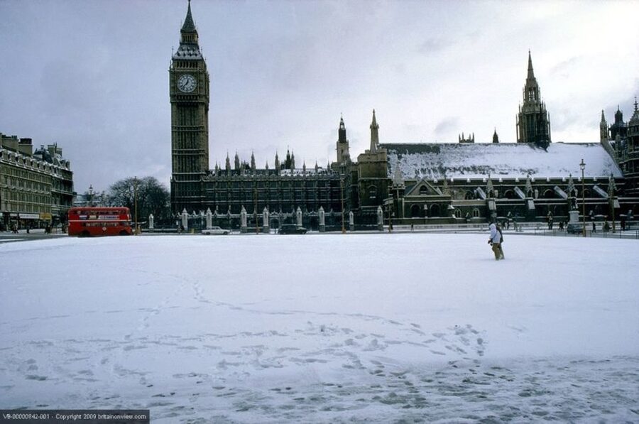 Tour of London and Christmas Day Lunch Cruise - Westminster Abbey, Buckingham Palace, and St Paul’s Cathedral