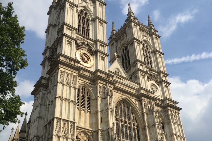 Ultimate Royal London, Thames River Boat Ride & Walking Tour - Who should book this London tour?