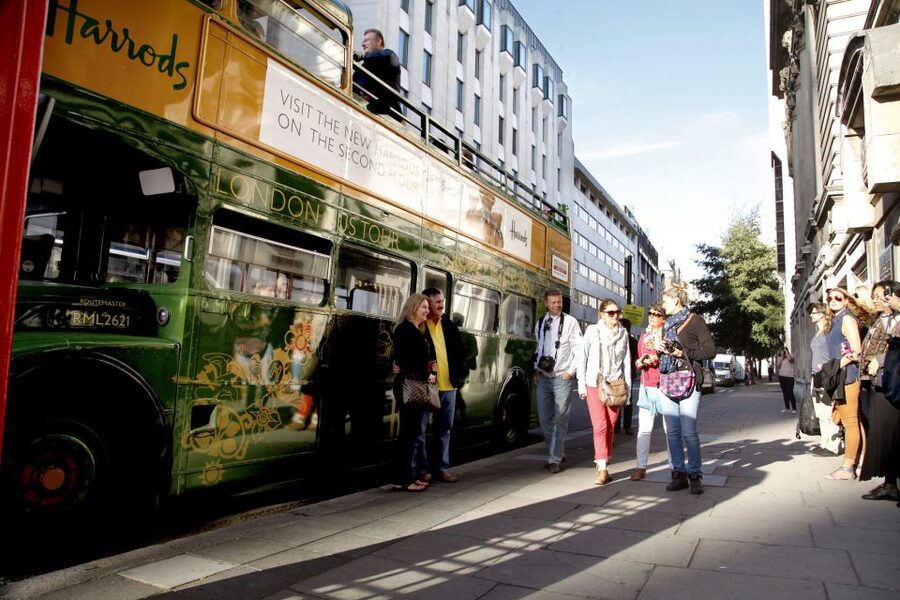 Vintage Double Decker Bus Tour & Thames River Cruise - The short Thames cruise changes the pace