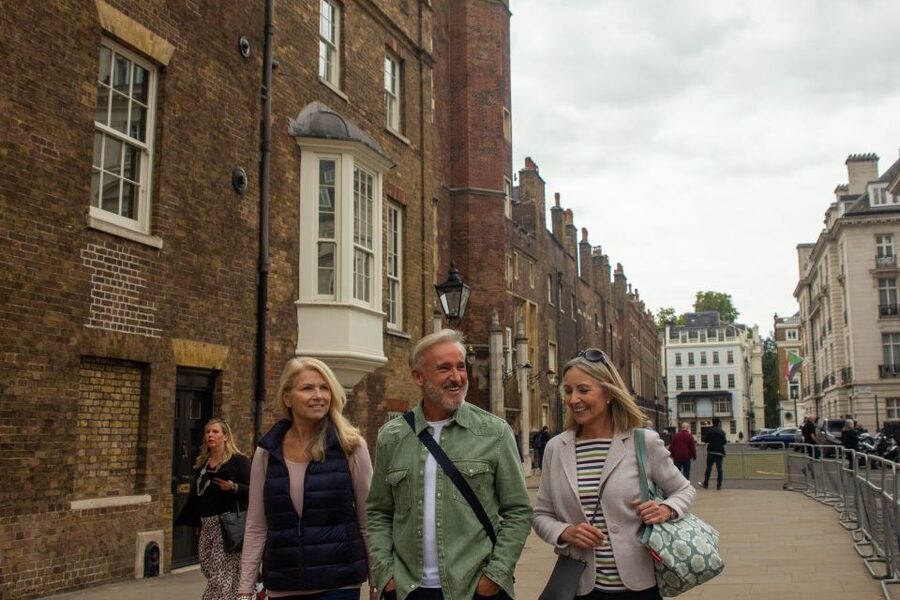 Westminster to Tower Bridge Customized Tour with a Local - The Thames walk from Westminster to Bankside