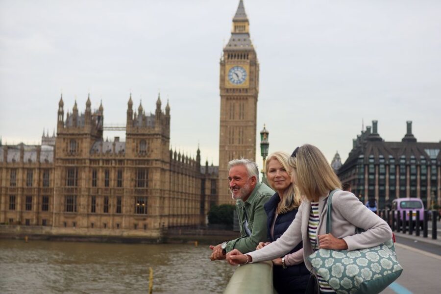 Westminster to Tower Bridge Customized Tour with a Local - Shakespeare and London’s theatre district