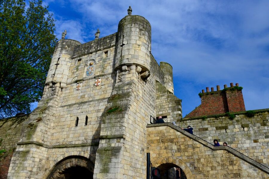 York: City Highlights Small Group Walking Tour - Pace, weather, and the small-group feel