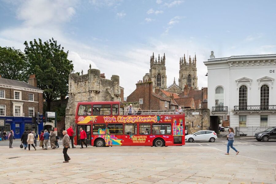 York: City Sightseeing Hop-On Hop-Off Bus Tour - Why this bus works well in York