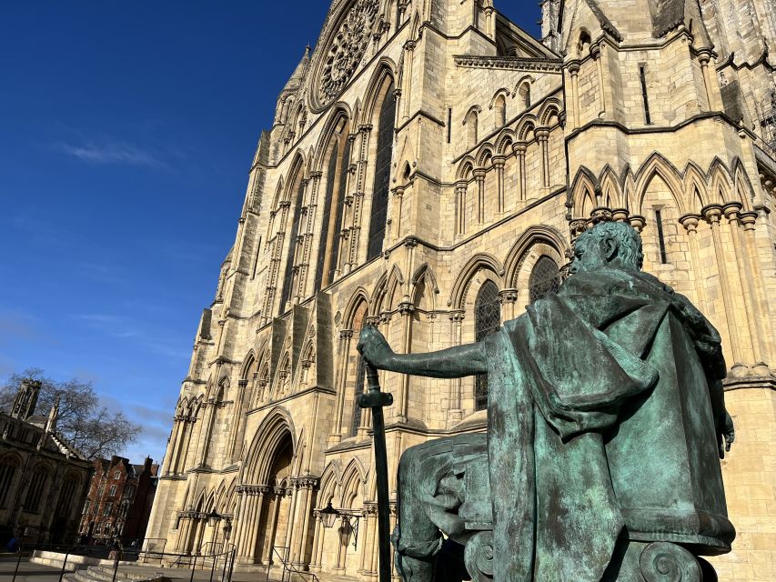 York: J&M’s City Sightseeing and History Walking Tour - Merchant Adventurers’ Hall and the working city