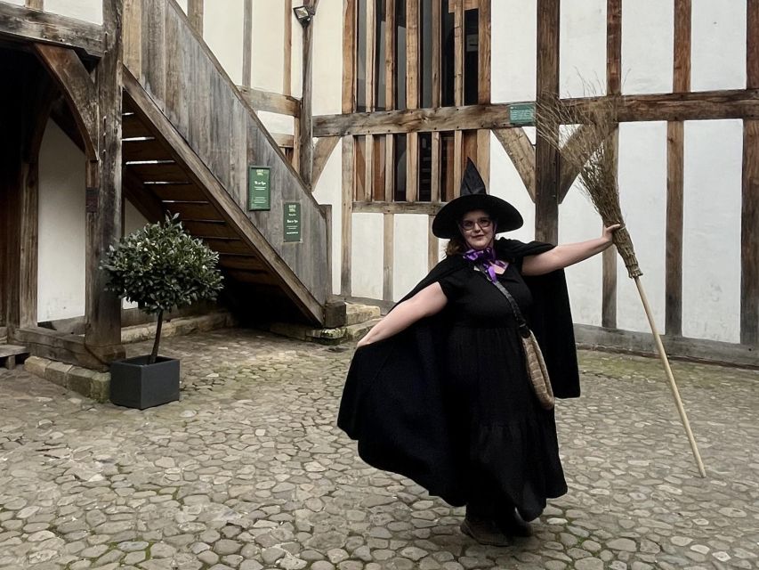 York: Witches and History Old Town Walking Tour - Is the theatrical style right for you?
