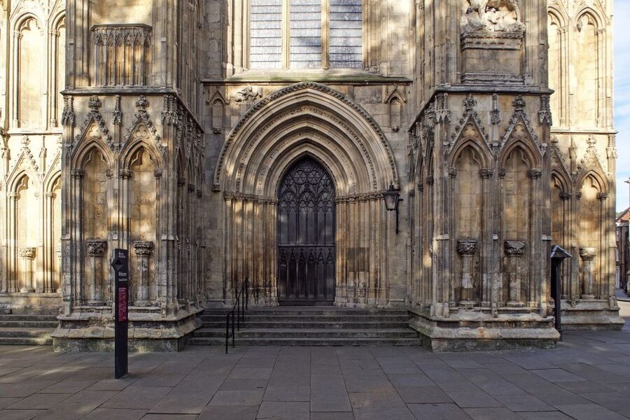York: Witches and History Old Town Walking Tour - Stonegate and a pub linked to plotting